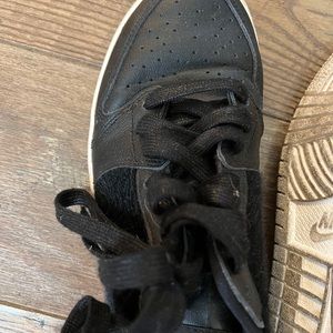 black nike air jordans